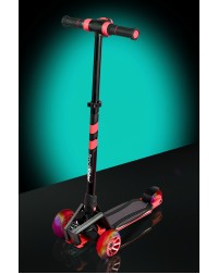 Самокат с ревом мотора, свет.колесами, свет.платформой Small Rider Premium Pro 2 (красный) Самокат с ревом мотора, свет.колесами, свет.платформой Small Rider Premium Pro 2 (красный)