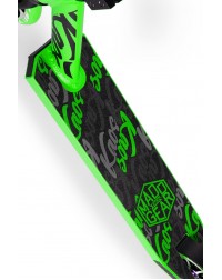 Трюковый самокат (MGP) Madd Gear Whip Kaos Scooter (зеленый) Трюковый самокат (MGP) Madd Gear Whip Kaos Scooter (зеленый)