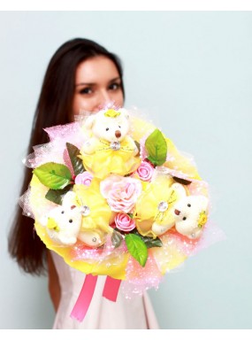 Букет из мягких игрушек