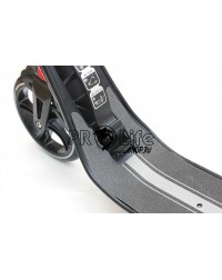 Самокат D-max 9 черный с ручным тормозом