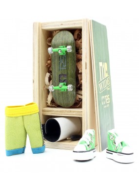 Фингерборд П10 Wide 32мм зеленый +кеды +шорты