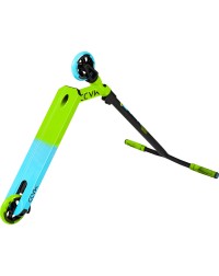 Трюковый самокат Madd Gear (MGP) Kick Extreme SCOOTER (2020)  (зелено-голубой)